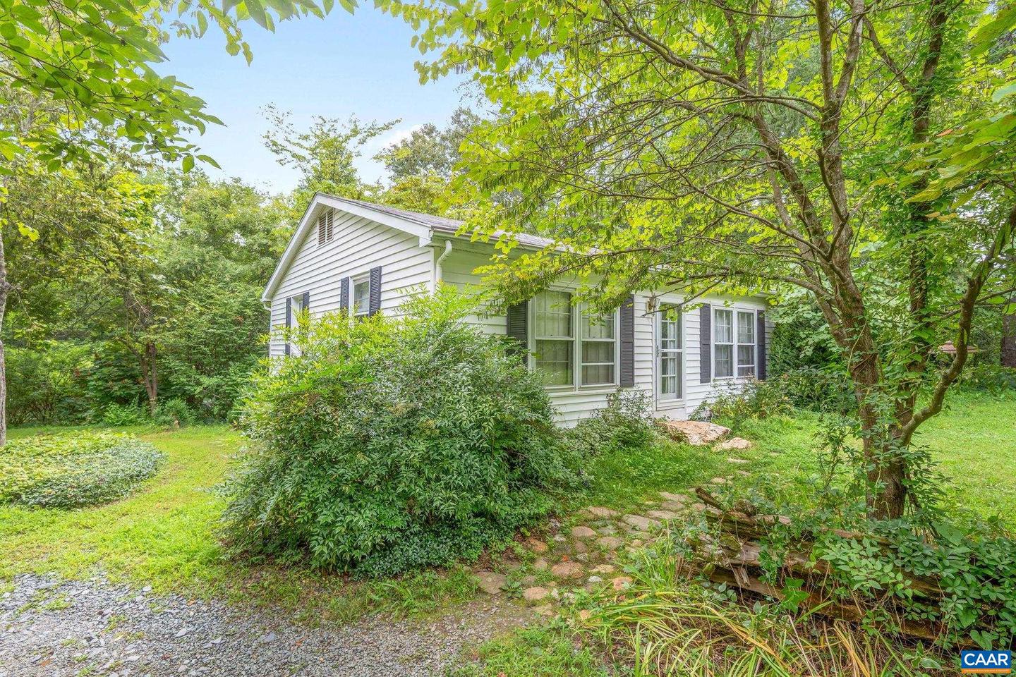 5039 JAMES MADISON HWY, FORK UNION, Virginia 23055, 3 Bedrooms Bedrooms, ,2 BathroomsBathrooms,Residential,For sale,5039 JAMES MADISON HWY,667065 MLS # 667065