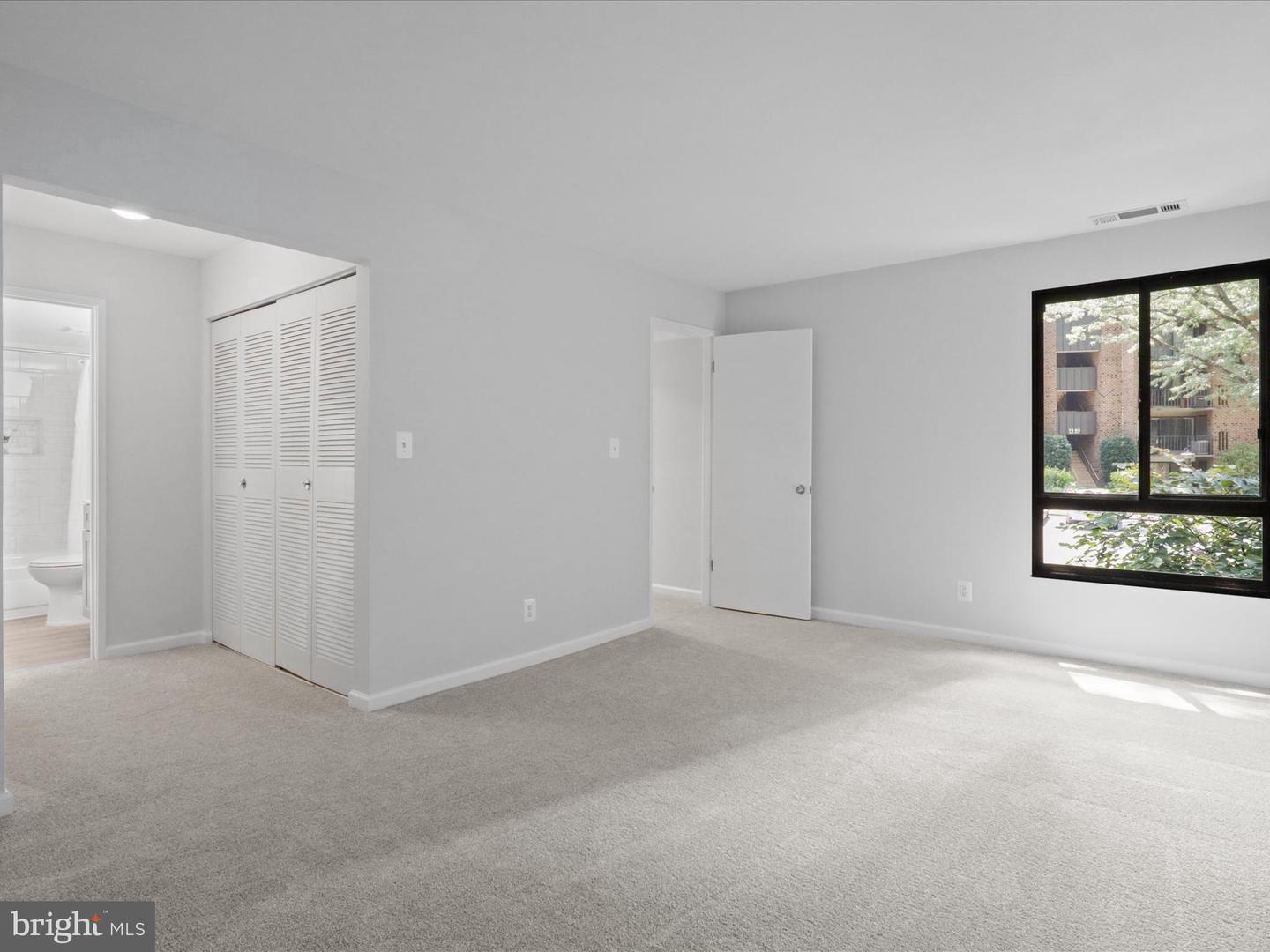 7800 INVERTON RD #201, ANNANDALE, Virginia 22003, 2 Bedrooms Bedrooms, ,2 BathroomsBathrooms,Residential,For sale,7800 INVERTON RD #201,VAFX2257258 MLS # VAFX2257258