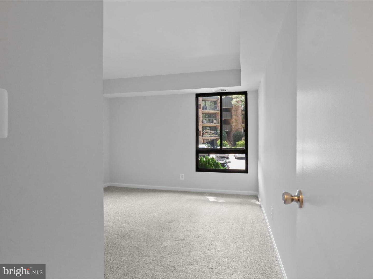 7800 INVERTON RD #201, ANNANDALE, Virginia 22003, 2 Bedrooms Bedrooms, ,2 BathroomsBathrooms,Residential,For sale,7800 INVERTON RD #201,VAFX2257258 MLS # VAFX2257258
