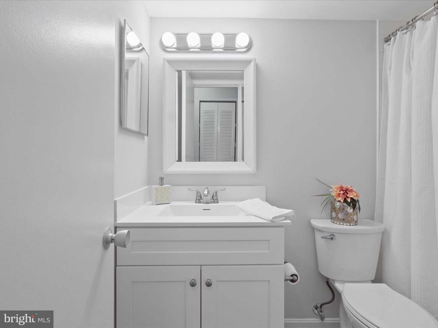 7800 INVERTON RD #201, ANNANDALE, Virginia 22003, 2 Bedrooms Bedrooms, ,2 BathroomsBathrooms,Residential,For sale,7800 INVERTON RD #201,VAFX2257258 MLS # VAFX2257258