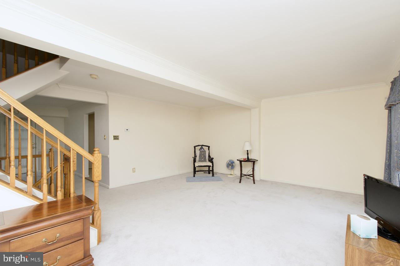 7496 GADSBY SQ, ALEXANDRIA, Virginia 22315, 3 Bedrooms Bedrooms, ,2 BathroomsBathrooms,Residential,For sale,7496 GADSBY SQ,VAFX2257280 MLS # VAFX2257280