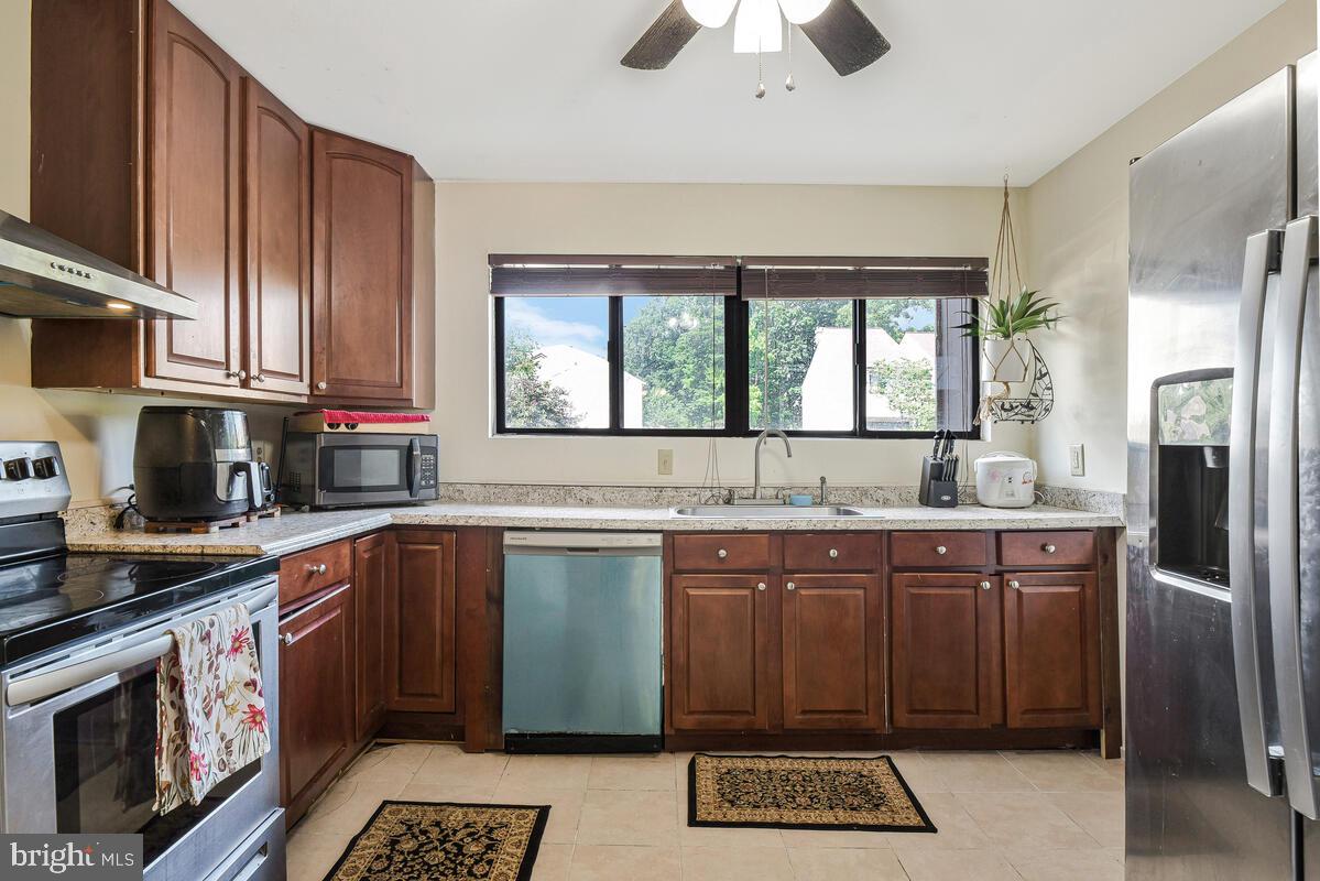 15361 GRIST MILL TER, WOODBRIDGE, Virginia 22191, 3 Bedrooms Bedrooms, ,2 BathroomsBathrooms,Residential,For sale,15361 GRIST MILL TER,VAPW2099896 MLS # VAPW2099896