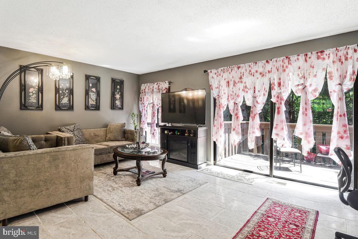 15361 GRIST MILL TER, WOODBRIDGE, Virginia 22191, 3 Bedrooms Bedrooms, ,2 BathroomsBathrooms,Residential,For sale,15361 GRIST MILL TER,VAPW2099896 MLS # VAPW2099896
