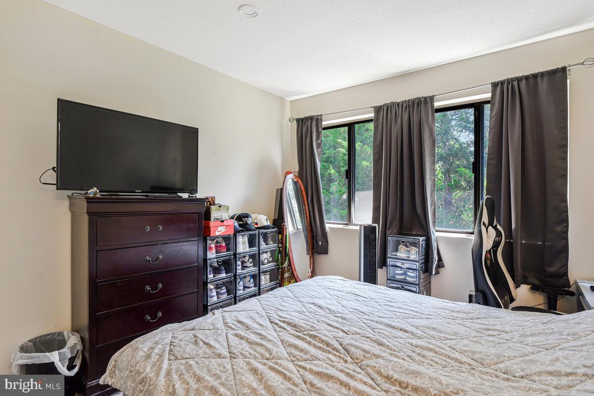 15361 GRIST MILL TER, WOODBRIDGE, Virginia 22191, 3 Bedrooms Bedrooms, ,2 BathroomsBathrooms,Residential,For sale,15361 GRIST MILL TER,VAPW2099896 MLS # VAPW2099896