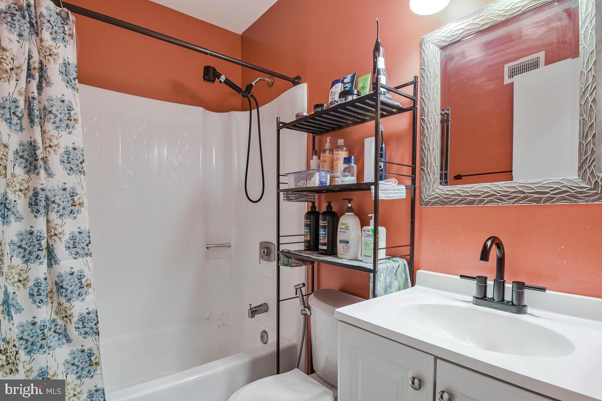 15361 GRIST MILL TER, WOODBRIDGE, Virginia 22191, 3 Bedrooms Bedrooms, ,2 BathroomsBathrooms,Residential,For sale,15361 GRIST MILL TER,VAPW2099896 MLS # VAPW2099896