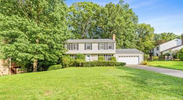 15813 EDGEWOOD DR, DUMFRIES, Virginia 22025, 5 Bedrooms Bedrooms, ,2 BathroomsBathrooms,Residential,For sale,15813 EDGEWOOD DR,VAPW2099906 MLS # VAPW2099906