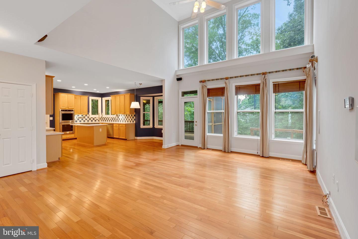 14501 PICKET OAKS RD, CENTREVILLE, Virginia 20121, 5 Bedrooms Bedrooms, ,3 BathroomsBathrooms,Residential,For sale,14501 PICKET OAKS RD,VAFX2257428 MLS # VAFX2257428
