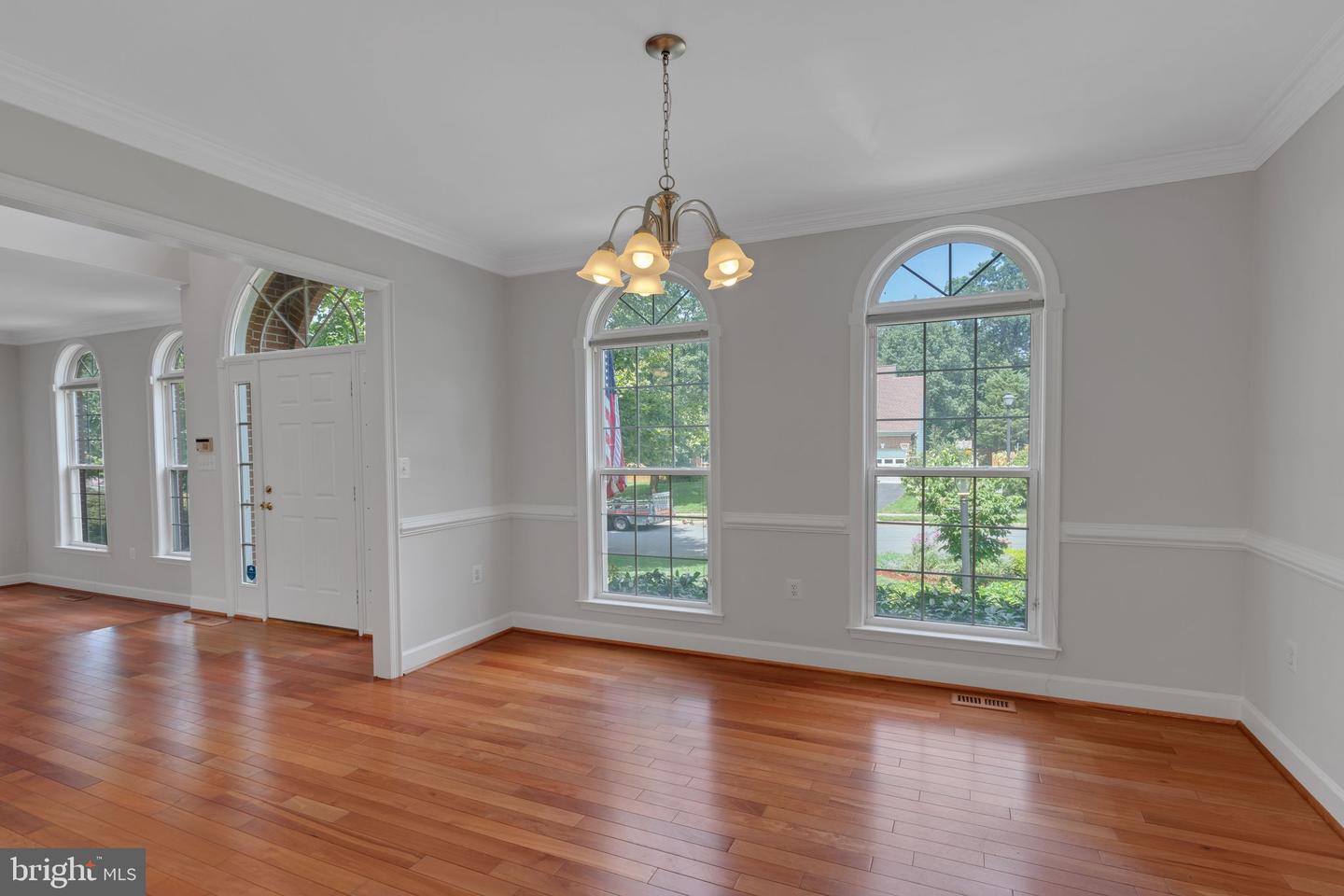 14501 PICKET OAKS RD, CENTREVILLE, Virginia 20121, 5 Bedrooms Bedrooms, ,3 BathroomsBathrooms,Residential,For sale,14501 PICKET OAKS RD,VAFX2257428 MLS # VAFX2257428