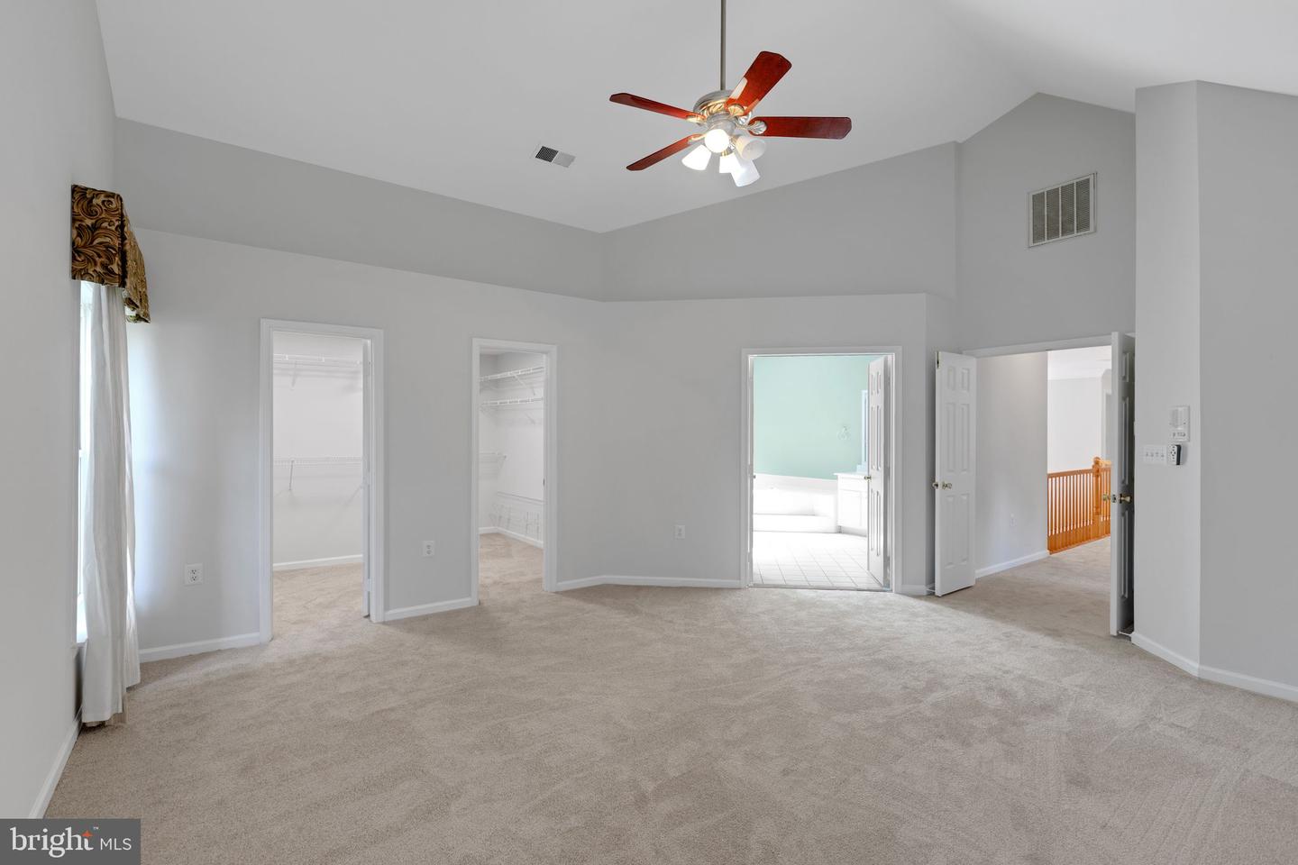 14501 PICKET OAKS RD, CENTREVILLE, Virginia 20121, 5 Bedrooms Bedrooms, ,3 BathroomsBathrooms,Residential,For sale,14501 PICKET OAKS RD,VAFX2257428 MLS # VAFX2257428