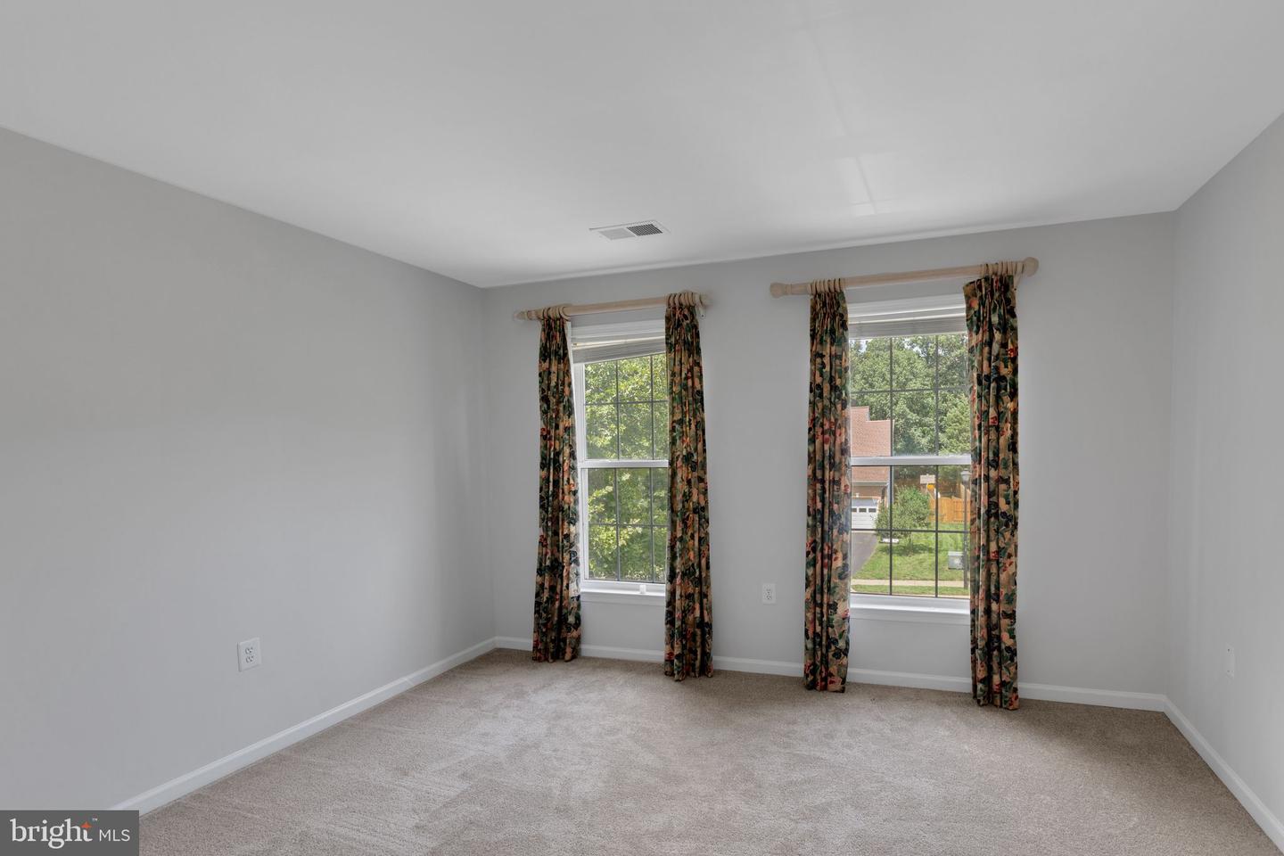 14501 PICKET OAKS RD, CENTREVILLE, Virginia 20121, 5 Bedrooms Bedrooms, ,3 BathroomsBathrooms,Residential,For sale,14501 PICKET OAKS RD,VAFX2257428 MLS # VAFX2257428