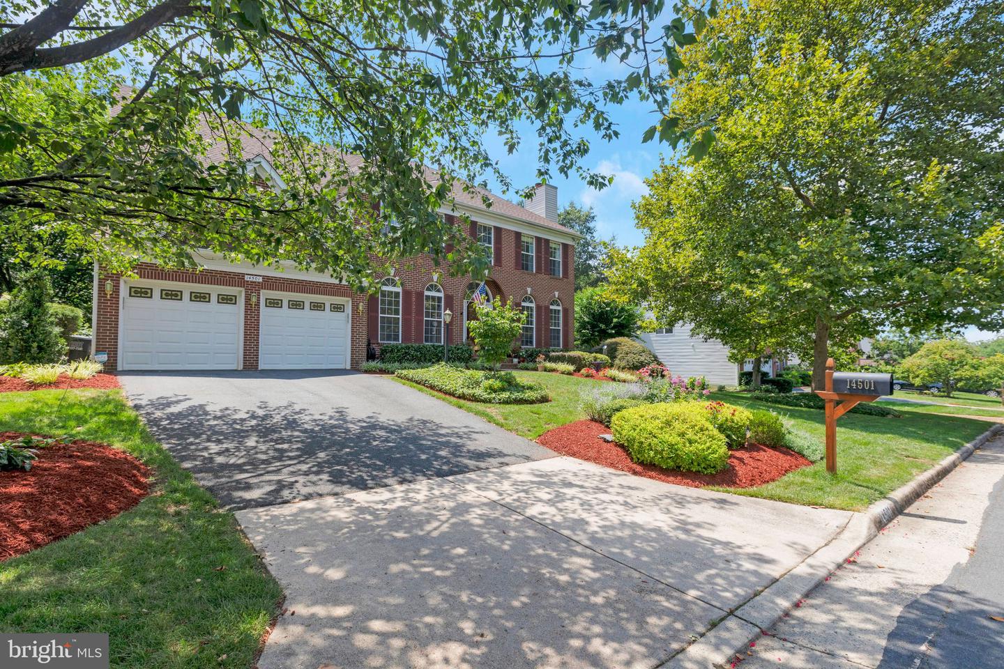 14501 PICKET OAKS RD, CENTREVILLE, Virginia 20121, 5 Bedrooms Bedrooms, ,3 BathroomsBathrooms,Residential,For sale,14501 PICKET OAKS RD,VAFX2257428 MLS # VAFX2257428