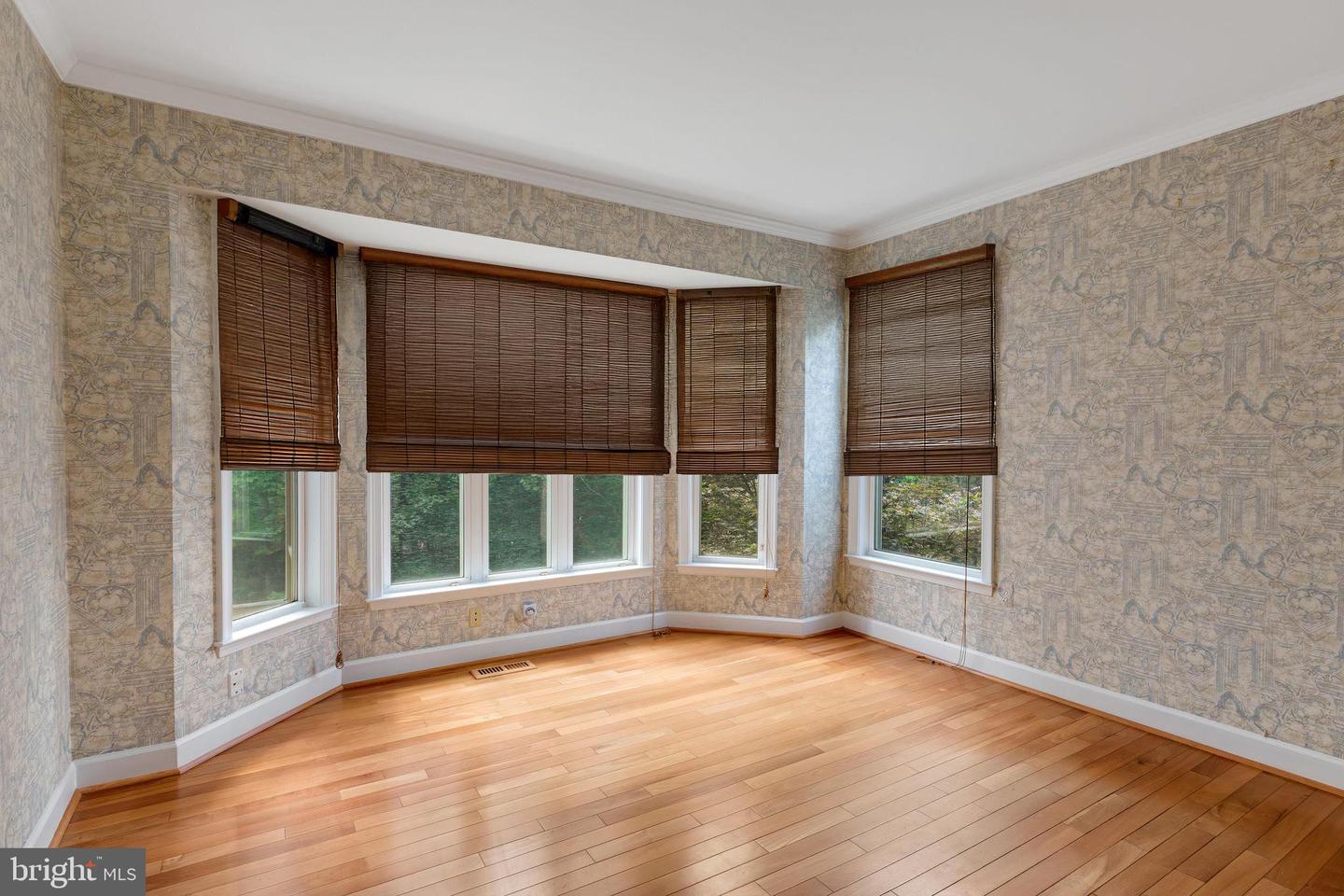 14501 PICKET OAKS RD, CENTREVILLE, Virginia 20121, 5 Bedrooms Bedrooms, ,3 BathroomsBathrooms,Residential,For sale,14501 PICKET OAKS RD,VAFX2257428 MLS # VAFX2257428