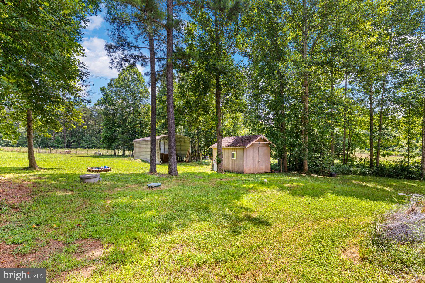 6325 GRACE HL, SPOTSYLVANIA, Virginia 22551, 5 Bedrooms Bedrooms, ,2 BathroomsBathrooms,Residential,For sale,6325 GRACE HL,VASP2034916 MLS # VASP2034916