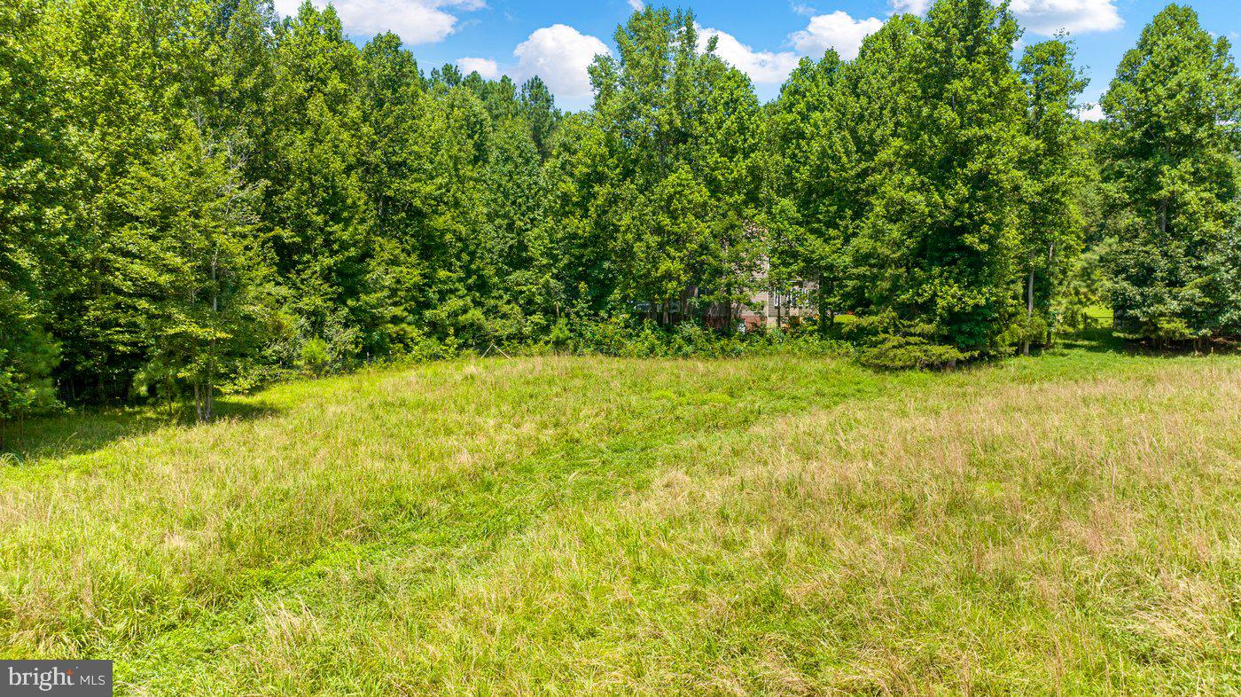 6325 GRACE HL, SPOTSYLVANIA, Virginia 22551, 5 Bedrooms Bedrooms, ,2 BathroomsBathrooms,Residential,For sale,6325 GRACE HL,VASP2034916 MLS # VASP2034916