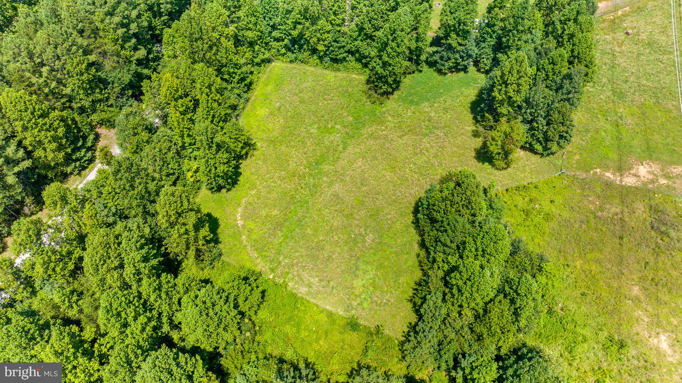6325 GRACE HL, SPOTSYLVANIA, Virginia 22551, 5 Bedrooms Bedrooms, ,2 BathroomsBathrooms,Residential,For sale,6325 GRACE HL,VASP2034916 MLS # VASP2034916