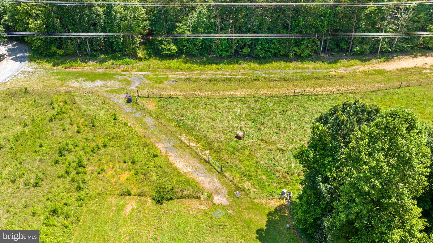 6325 GRACE HL, SPOTSYLVANIA, Virginia 22551, 5 Bedrooms Bedrooms, ,2 BathroomsBathrooms,Residential,For sale,6325 GRACE HL,VASP2034916 MLS # VASP2034916