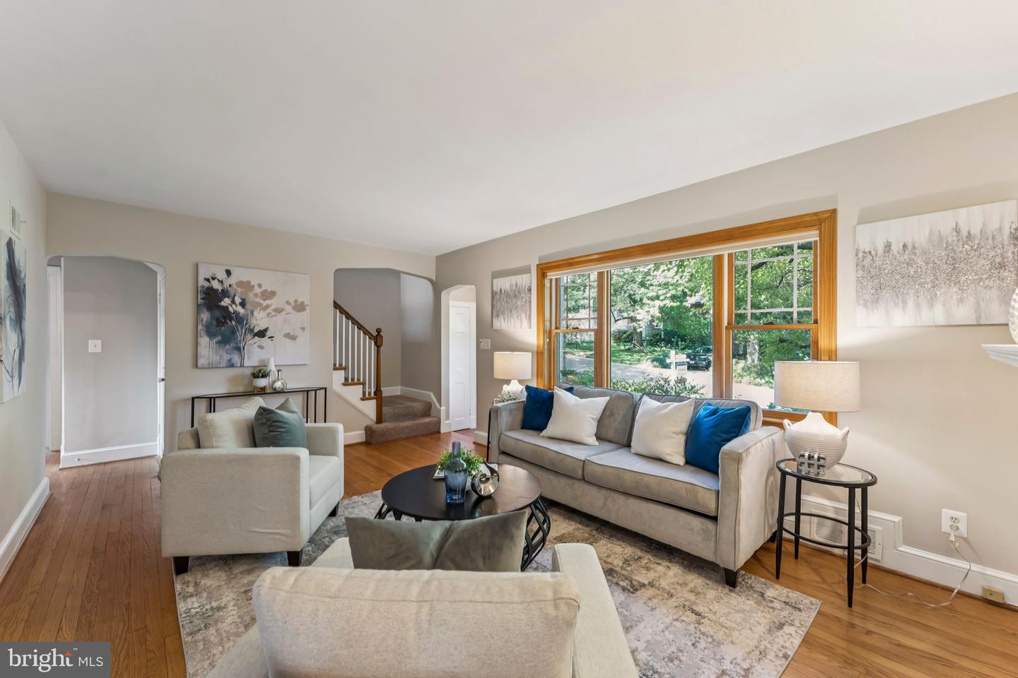 1811 N WAKEFIELD ST, ARLINGTON, Virginia 22207, 3 Bedrooms Bedrooms, ,2 BathroomsBathrooms,Residential,For sale,1811 N WAKEFIELD ST,VAAR2061382 MLS # VAAR2061382