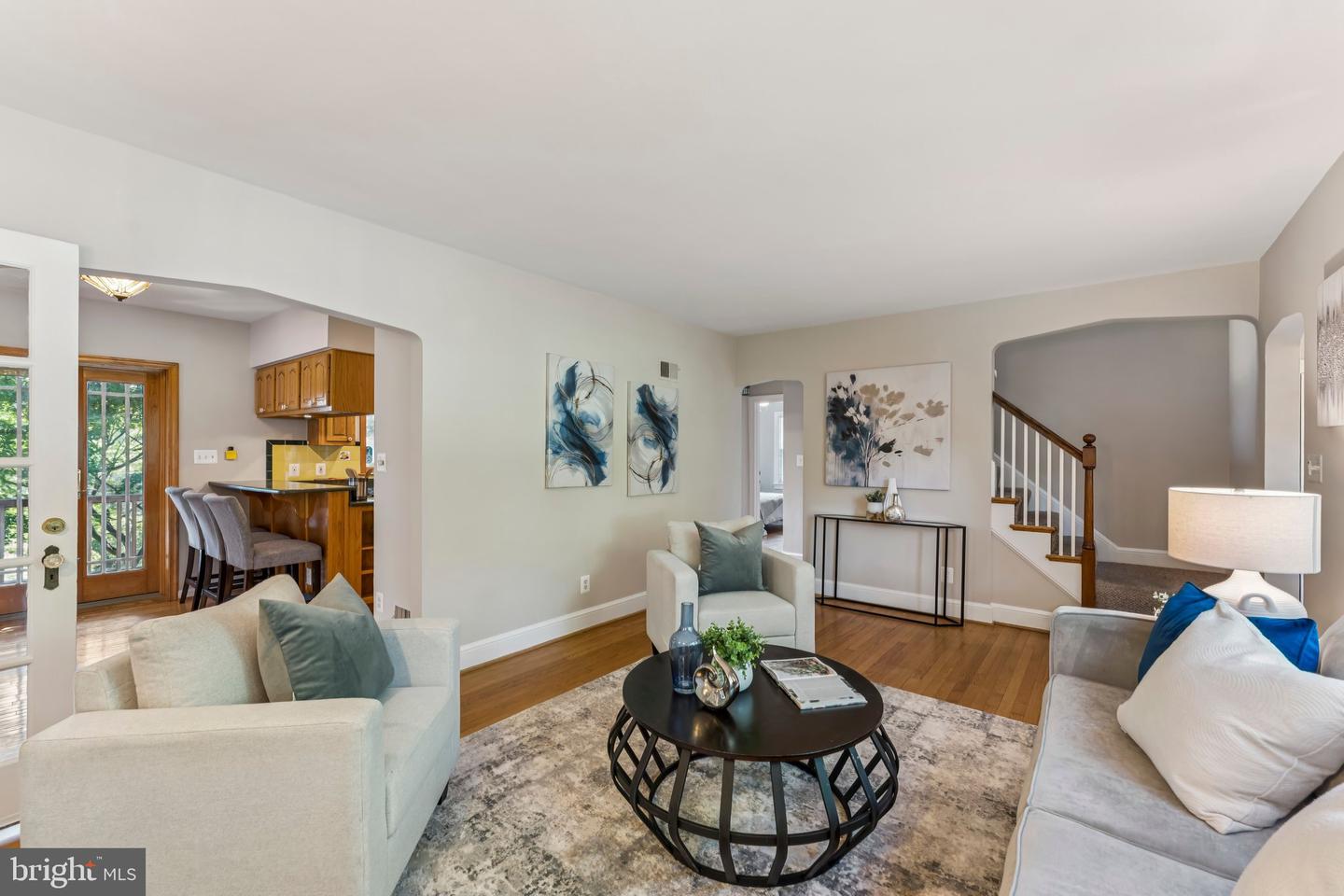 1811 N WAKEFIELD ST, ARLINGTON, Virginia 22207, 3 Bedrooms Bedrooms, ,2 BathroomsBathrooms,Residential,For sale,1811 N WAKEFIELD ST,VAAR2061382 MLS # VAAR2061382