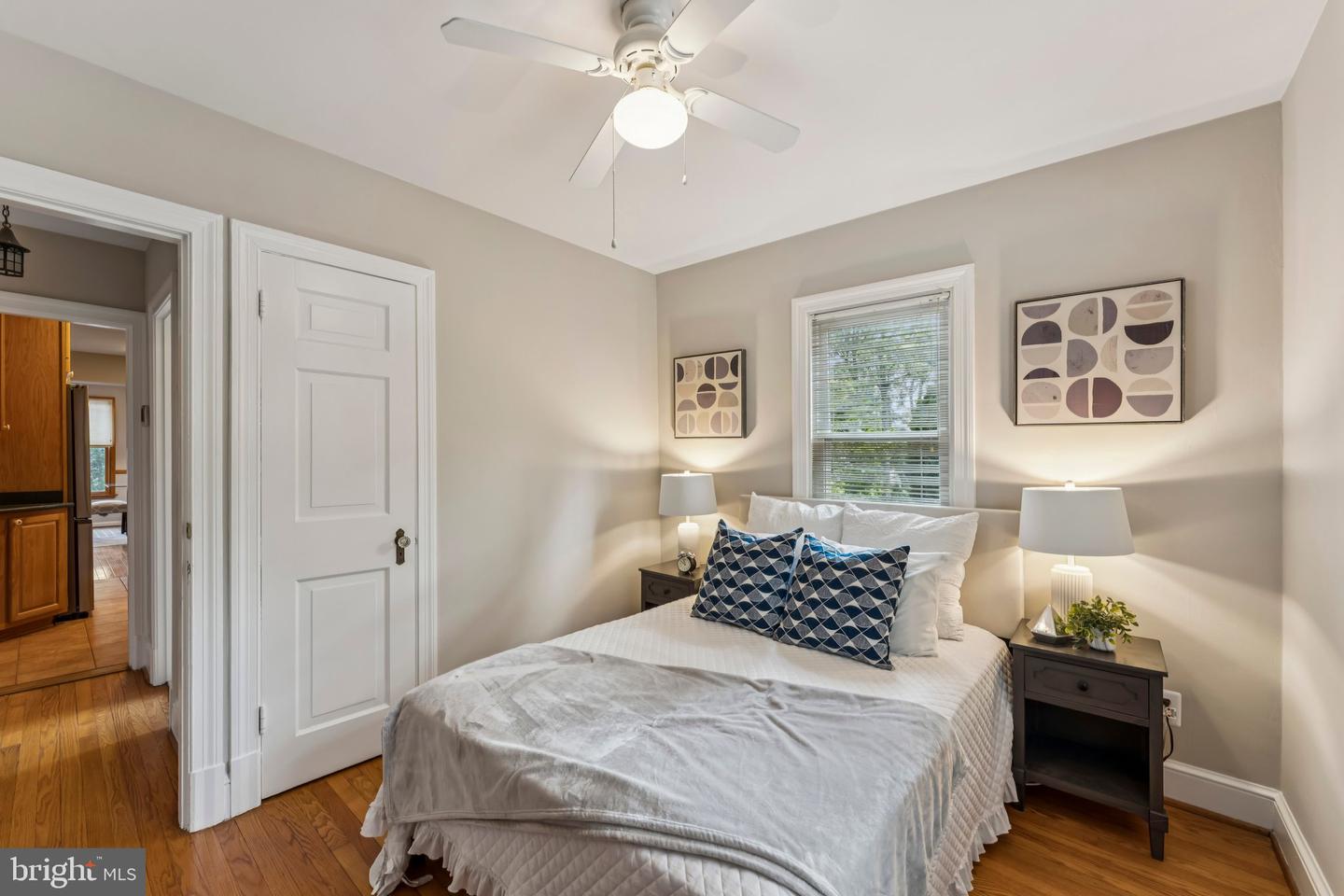 1811 N WAKEFIELD ST, ARLINGTON, Virginia 22207, 3 Bedrooms Bedrooms, ,2 BathroomsBathrooms,Residential,For sale,1811 N WAKEFIELD ST,VAAR2061382 MLS # VAAR2061382
