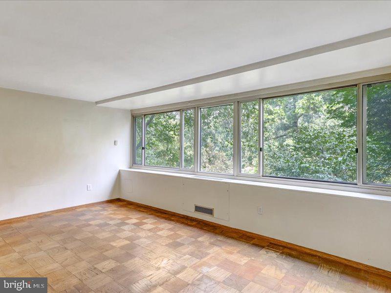 4101 CATHEDRAL AVE NW #409, WASHINGTON, District Of Columbia 20016, ,1 BathroomBathrooms,Residential,For sale,4101 CATHEDRAL AVE NW #409,DCDC2212716 MLS # DCDC2212716