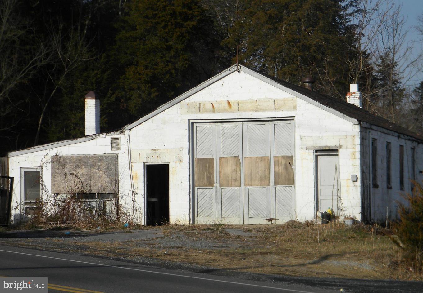 218 JOHN MARSHALL HWY, STRASBURG, Virginia 22657, ,Land,For sale,218 JOHN MARSHALL HWY,VASH2012152 MLS # VASH2012152