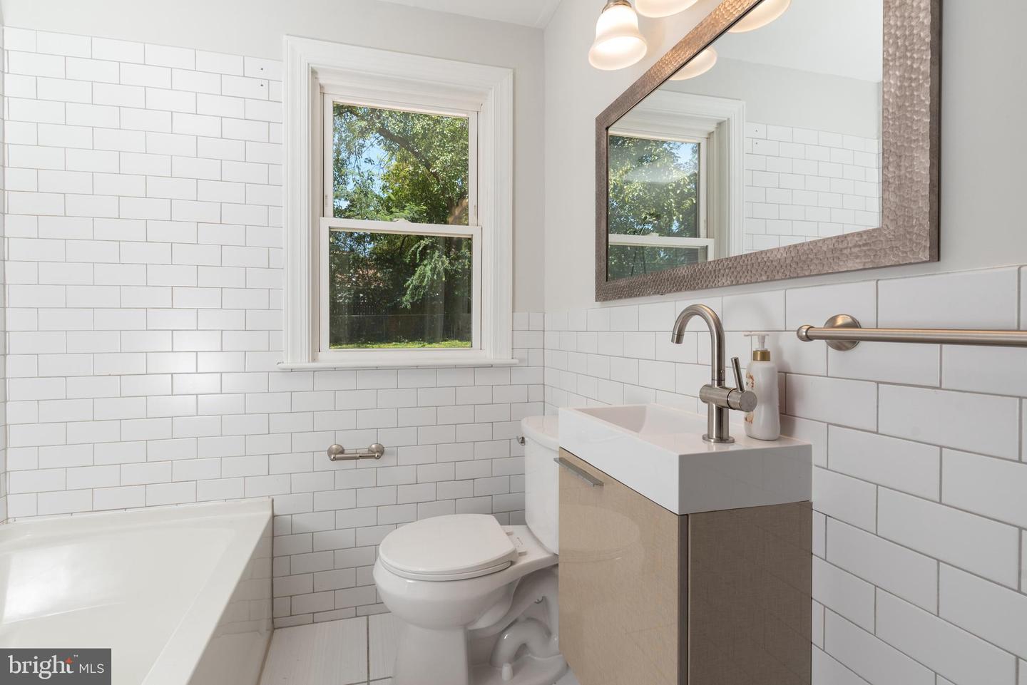 2616 FERNHILL AVE, HENRICO, Virginia 23228, 4 Bedrooms Bedrooms, ,2 BathroomsBathrooms,Residential,For sale,2616 FERNHILL AVE,VAHN2001014 MLS # VAHN2001014