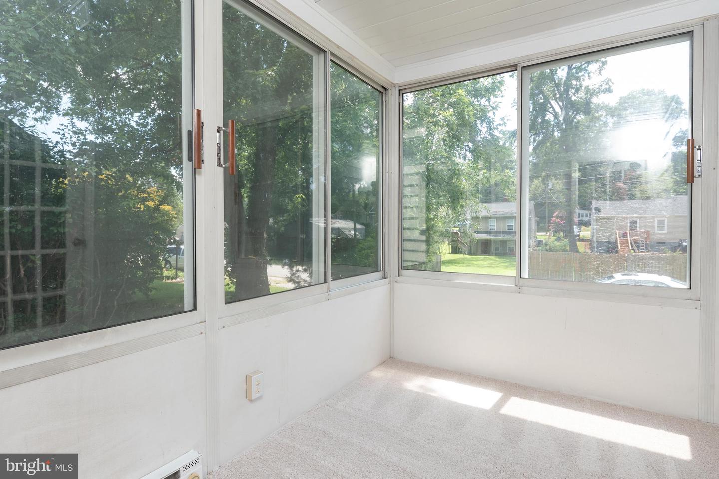 2616 FERNHILL AVE, HENRICO, Virginia 23228, 4 Bedrooms Bedrooms, ,2 BathroomsBathrooms,Residential,For sale,2616 FERNHILL AVE,VAHN2001014 MLS # VAHN2001014