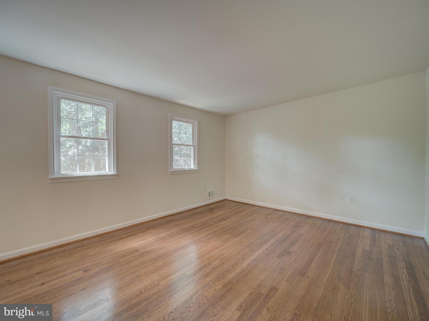 13186 PUTNAM CIR, WOODBRIDGE, Virginia 22191, 4 Bedrooms Bedrooms, ,3 BathroomsBathrooms,Residential,For sale,13186 PUTNAM CIR,VAPW2100354 MLS # VAPW2100354