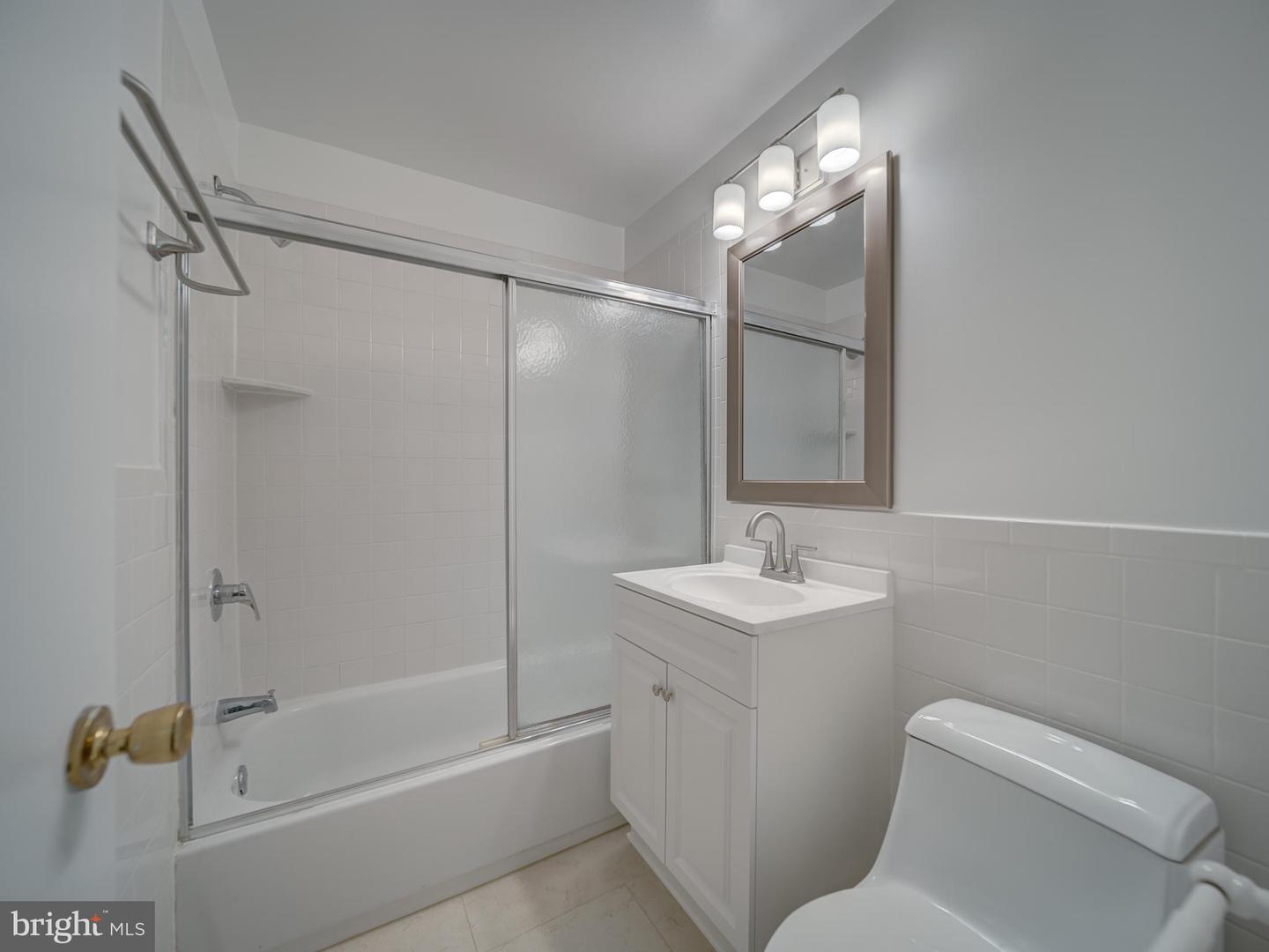 13186 PUTNAM CIR, WOODBRIDGE, Virginia 22191, 4 Bedrooms Bedrooms, ,3 BathroomsBathrooms,Residential,For sale,13186 PUTNAM CIR,VAPW2100354 MLS # VAPW2100354