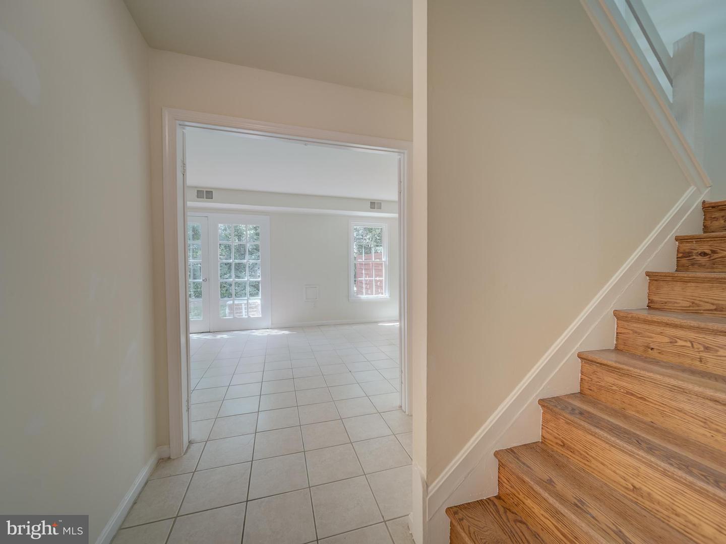 13186 PUTNAM CIR, WOODBRIDGE, Virginia 22191, 4 Bedrooms Bedrooms, ,3 BathroomsBathrooms,Residential,For sale,13186 PUTNAM CIR,VAPW2100354 MLS # VAPW2100354