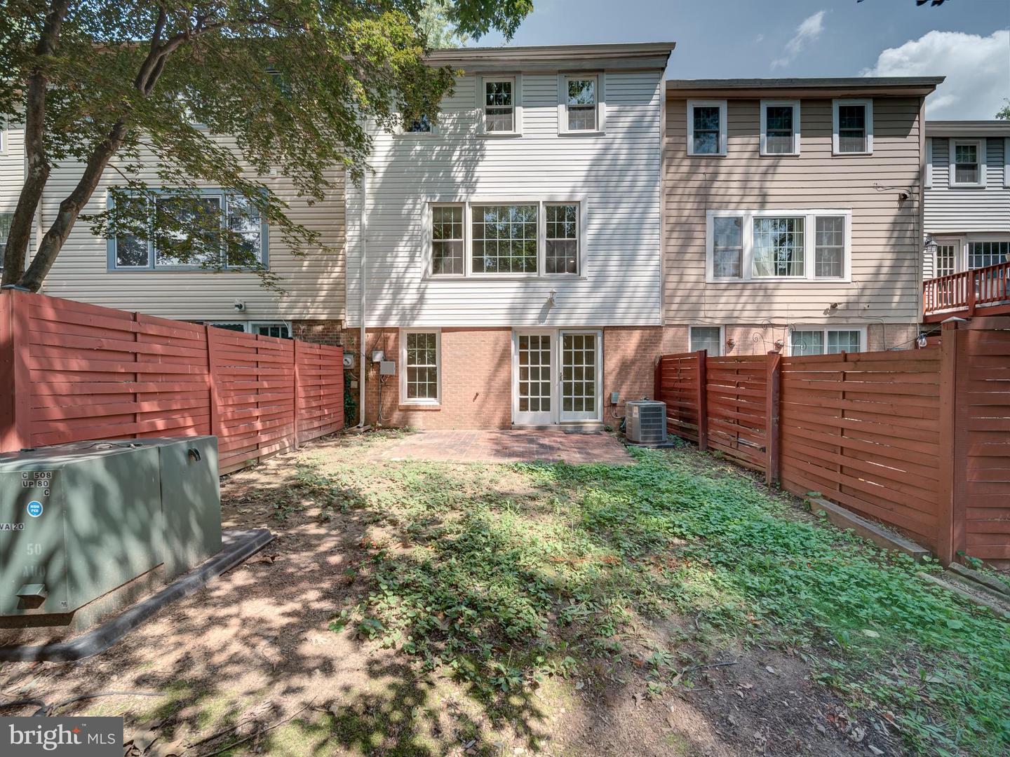 13186 PUTNAM CIR, WOODBRIDGE, Virginia 22191, 4 Bedrooms Bedrooms, ,3 BathroomsBathrooms,Residential,For sale,13186 PUTNAM CIR,VAPW2100354 MLS # VAPW2100354