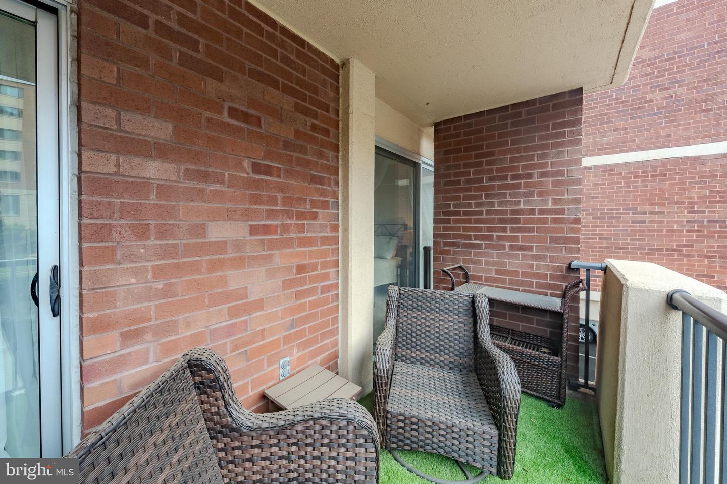 1300 ARMY NAVY DR #118, ARLINGTON, Virginia 22202, 1 Bedroom Bedrooms, ,1 BathroomBathrooms,Residential,For sale,1300 ARMY NAVY DR #118,VAAR2061650 MLS # VAAR2061650