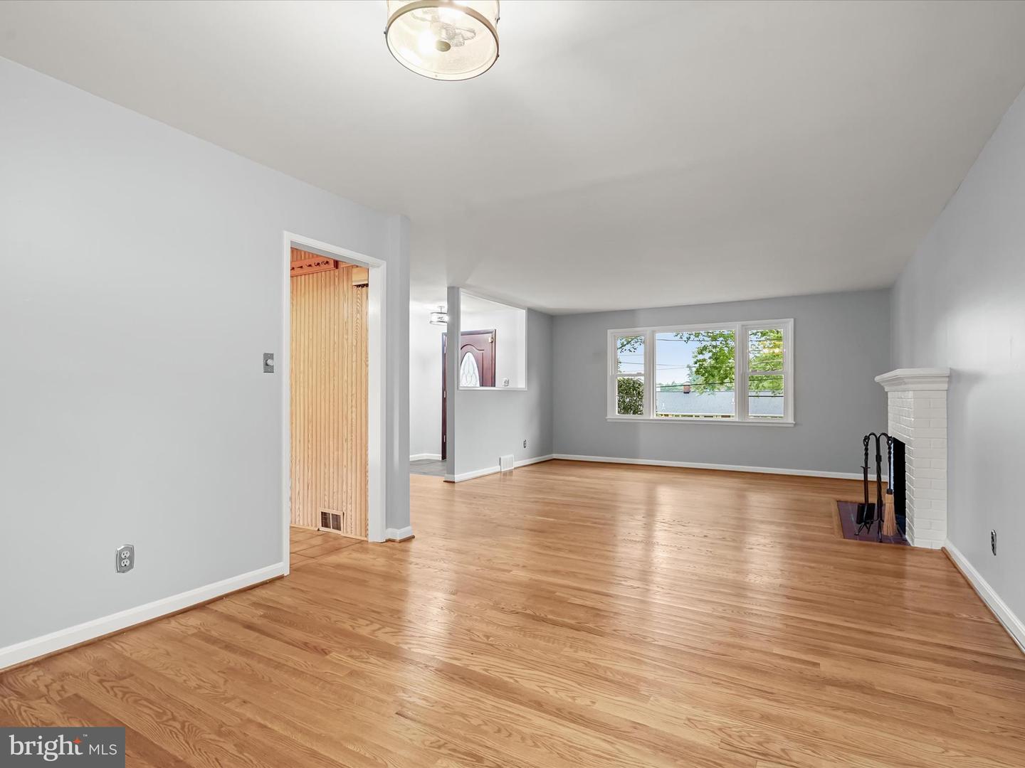 6303 JULIAN ST, SPRINGFIELD, Virginia 22150, 3 Bedrooms Bedrooms, ,1 BathroomBathrooms,Residential,For sale,6303 JULIAN ST,VAFX2258646 MLS # VAFX2258646