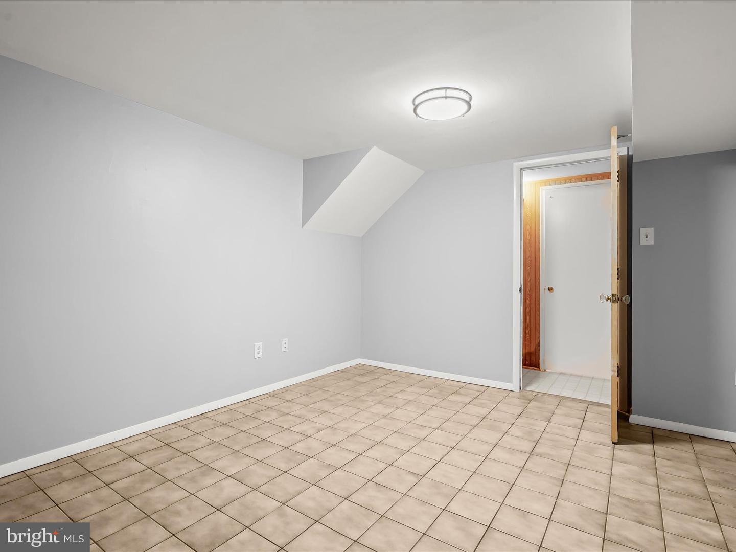 6303 JULIAN ST, SPRINGFIELD, Virginia 22150, 3 Bedrooms Bedrooms, ,1 BathroomBathrooms,Residential,For sale,6303 JULIAN ST,VAFX2258646 MLS # VAFX2258646
