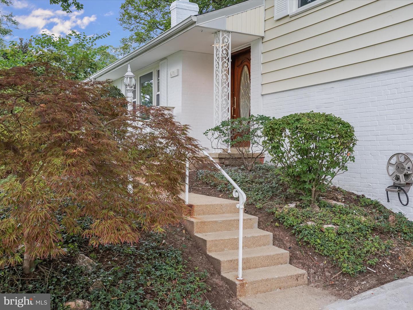 6303 JULIAN ST, SPRINGFIELD, Virginia 22150, 3 Bedrooms Bedrooms, ,1 BathroomBathrooms,Residential,For sale,6303 JULIAN ST,VAFX2258646 MLS # VAFX2258646
