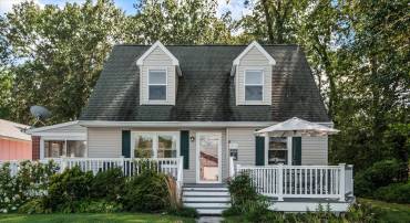916 BRYANT AVE, COLONIAL BEACH, Virginia 22443, 4 Bedrooms Bedrooms, ,2 BathroomsBathrooms,Residential,For sale,916 BRYANT AVE,VAWE2009434 MLS # VAWE2009434