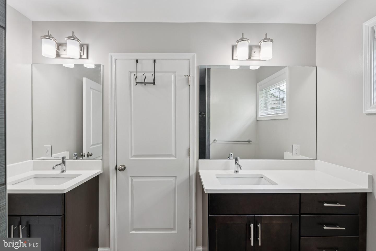 412 WOODCREST DR SE #412B, WASHINGTON, District Of Columbia 20032, 3 Bedrooms Bedrooms, ,2 BathroomsBathrooms,Residential,For sale,412 WOODCREST DR SE #412B,DCDC2213182 MLS # DCDC2213182 412 WOODCREST DR SE #412B, WASHINGTON, District Of Columbia 20032, 3 Bedrooms Bedrooms, ,2 BathroomsBathrooms,Residential,For sale,412 WOODCREST DR SE #412B,DCDC2213182 MLS # DCDC2213182