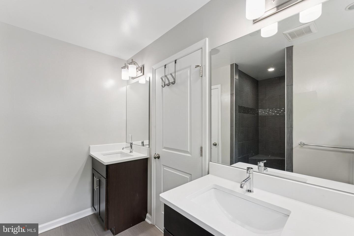 412 WOODCREST DR SE #412B, WASHINGTON, District Of Columbia 20032, 3 Bedrooms Bedrooms, ,2 BathroomsBathrooms,Residential,For sale,412 WOODCREST DR SE #412B,DCDC2213182 MLS # DCDC2213182 412 WOODCREST DR SE #412B, WASHINGTON, District Of Columbia 20032, 3 Bedrooms Bedrooms, ,2 BathroomsBathrooms,Residential,For sale,412 WOODCREST DR SE #412B,DCDC2213182 MLS # DCDC2213182