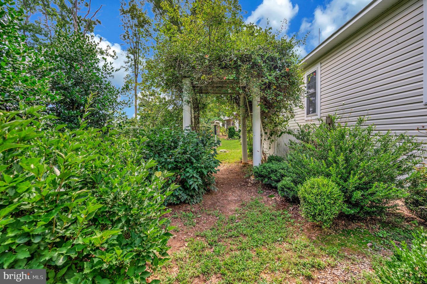 29288 OLD OFFICE RD, RHOADESVILLE, Virginia 22542, 4 Bedrooms Bedrooms, 6 Rooms Rooms,3 BathroomsBathrooms,Residential,For sale,29288 OLD OFFICE RD,VAOR2010354 MLS # VAOR2010354