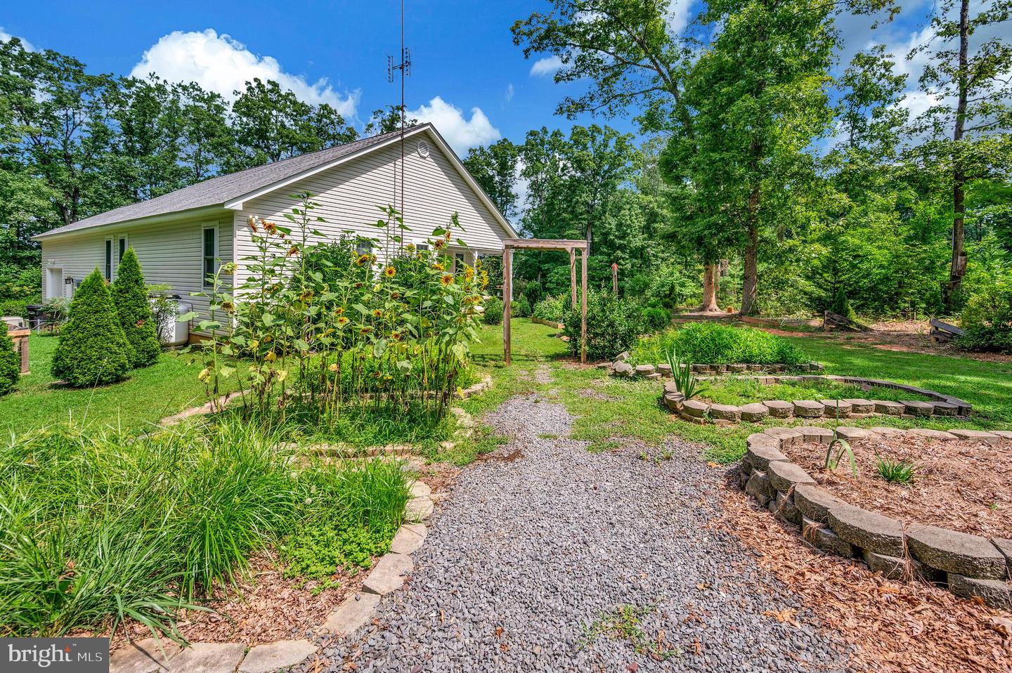 29288 OLD OFFICE RD, RHOADESVILLE, Virginia 22542, 4 Bedrooms Bedrooms, 6 Rooms Rooms,3 BathroomsBathrooms,Residential,For sale,29288 OLD OFFICE RD,VAOR2010354 MLS # VAOR2010354