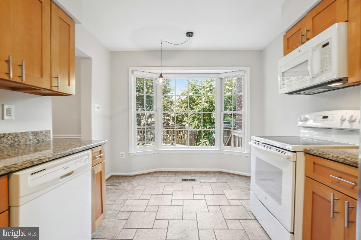 2263 IDYLWOOD STATION LN, FALLS CHURCH, Virginia 22043, 2 Bedrooms Bedrooms, ,3 BathroomsBathrooms,Residential,For sale,2263 IDYLWOOD STATION LN,VAFX2258858 MLS # VAFX2258858