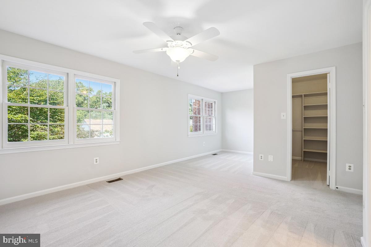 2263 IDYLWOOD STATION LN, FALLS CHURCH, Virginia 22043, 2 Bedrooms Bedrooms, ,3 BathroomsBathrooms,Residential,For sale,2263 IDYLWOOD STATION LN,VAFX2258858 MLS # VAFX2258858