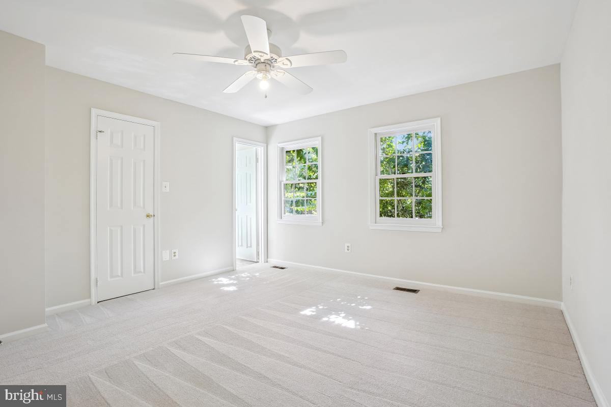 2263 IDYLWOOD STATION LN, FALLS CHURCH, Virginia 22043, 2 Bedrooms Bedrooms, ,3 BathroomsBathrooms,Residential,For sale,2263 IDYLWOOD STATION LN,VAFX2258858 MLS # VAFX2258858