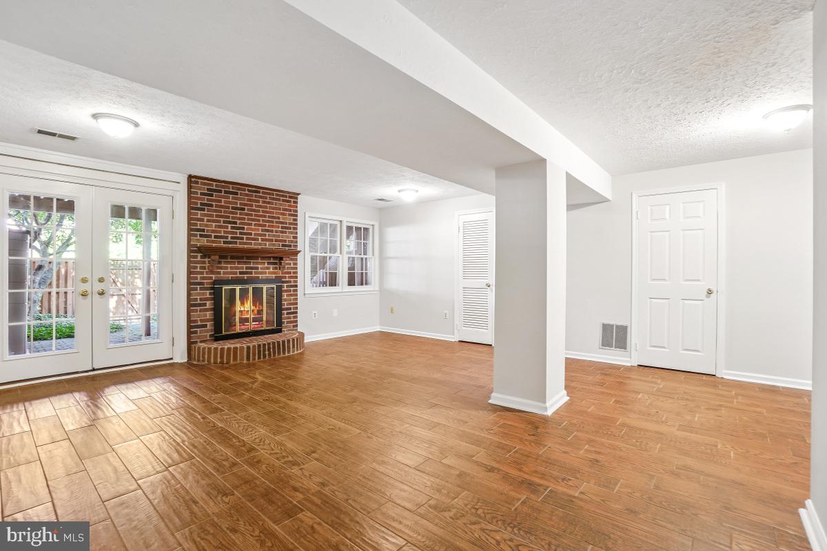 2263 IDYLWOOD STATION LN, FALLS CHURCH, Virginia 22043, 2 Bedrooms Bedrooms, ,3 BathroomsBathrooms,Residential,For sale,2263 IDYLWOOD STATION LN,VAFX2258858 MLS # VAFX2258858