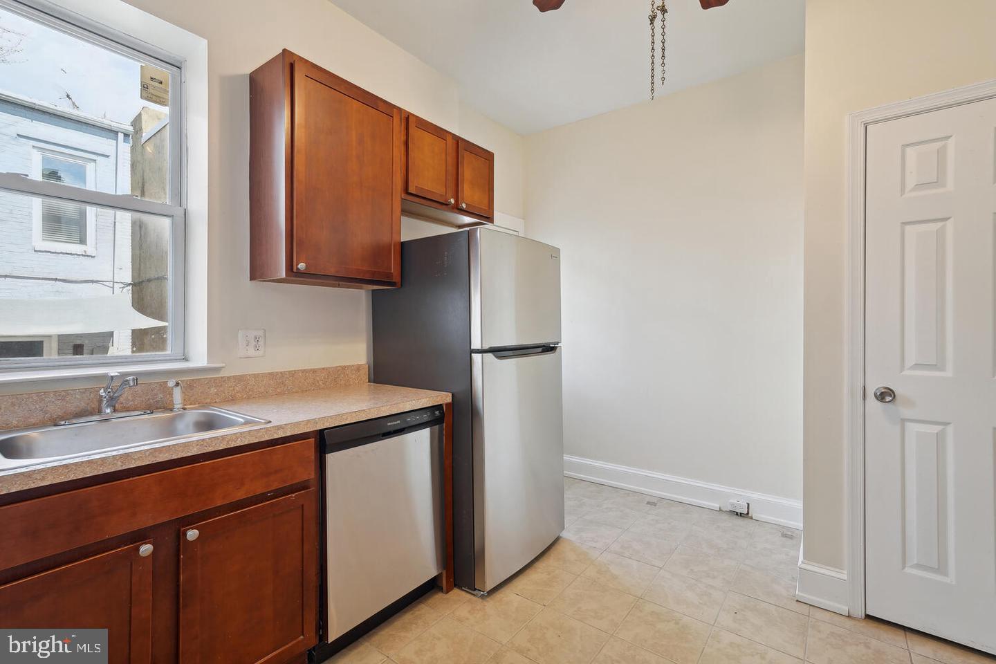 223 R ST NW, WASHINGTON, District Of Columbia 20001, 5 Bedrooms Bedrooms, ,3 BathroomsBathrooms,Residential,For sale,223 R ST NW,DCDC2213242 MLS # DCDC2213242