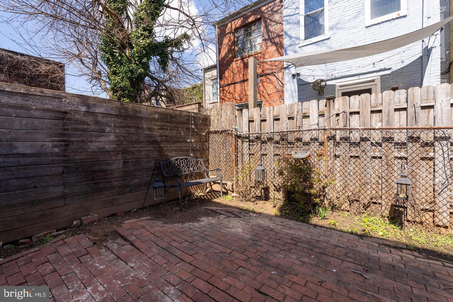 223 R ST NW, WASHINGTON, District Of Columbia 20001, 5 Bedrooms Bedrooms, ,3 BathroomsBathrooms,Residential,For sale,223 R ST NW,DCDC2213242 MLS # DCDC2213242