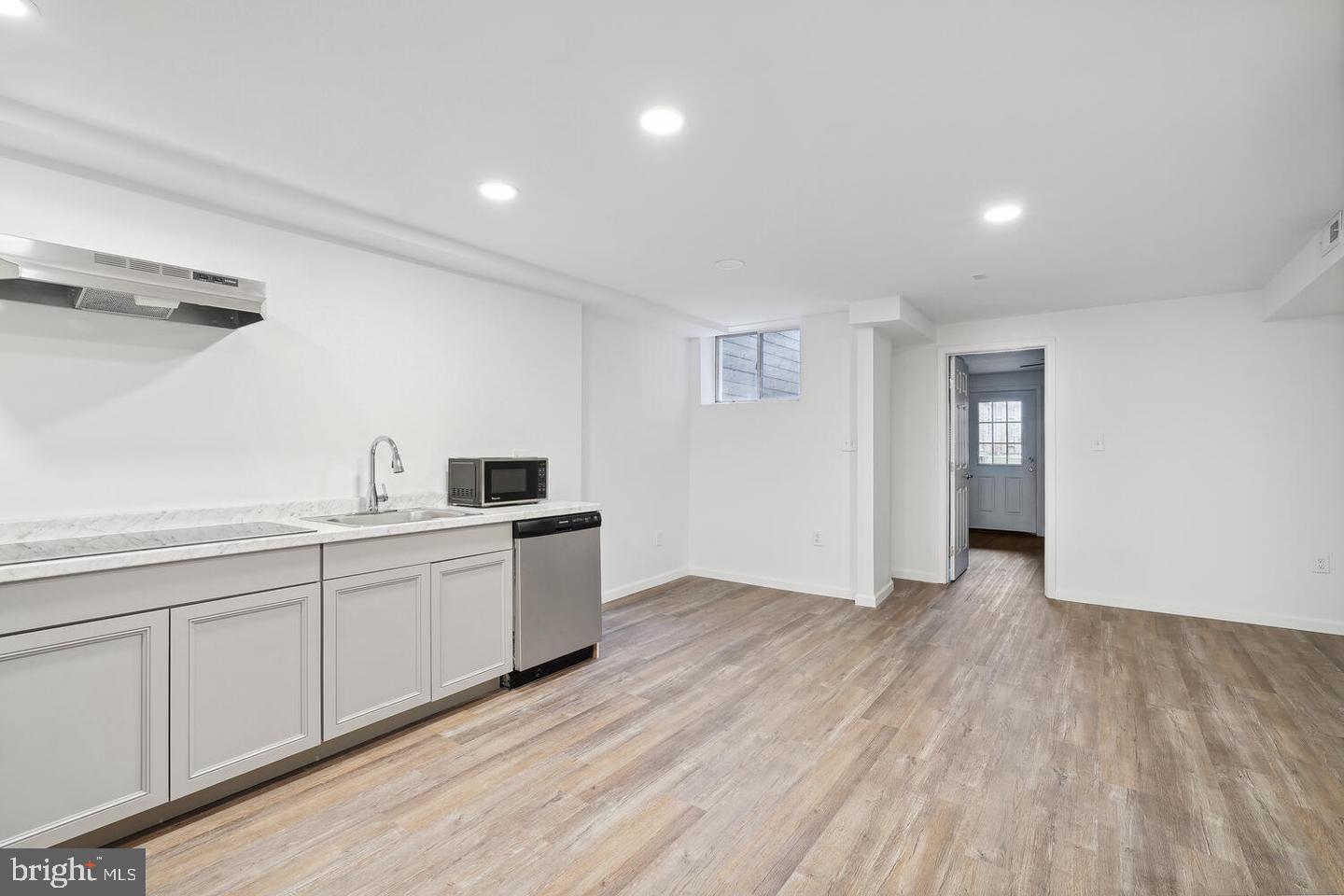 223 R ST NW, WASHINGTON, District Of Columbia 20001, 5 Bedrooms Bedrooms, ,3 BathroomsBathrooms,Residential,For sale,223 R ST NW,DCDC2213242 MLS # DCDC2213242