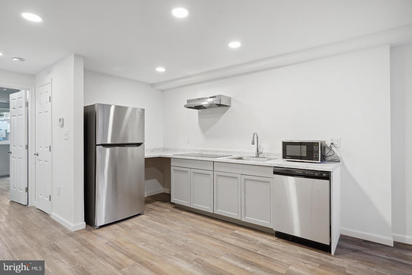223 R ST NW, WASHINGTON, District Of Columbia 20001, 5 Bedrooms Bedrooms, ,3 BathroomsBathrooms,Residential,For sale,223 R ST NW,DCDC2213242 MLS # DCDC2213242