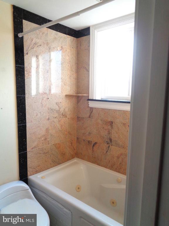 3656 NEW HAMPSHIRE AVE NW #4, WASHINGTON, District Of Columbia 20010, ,1 BathroomBathrooms,Residential,For sale,3656 NEW HAMPSHIRE AVE NW #4,DCDC2213302 MLS # DCDC2213302