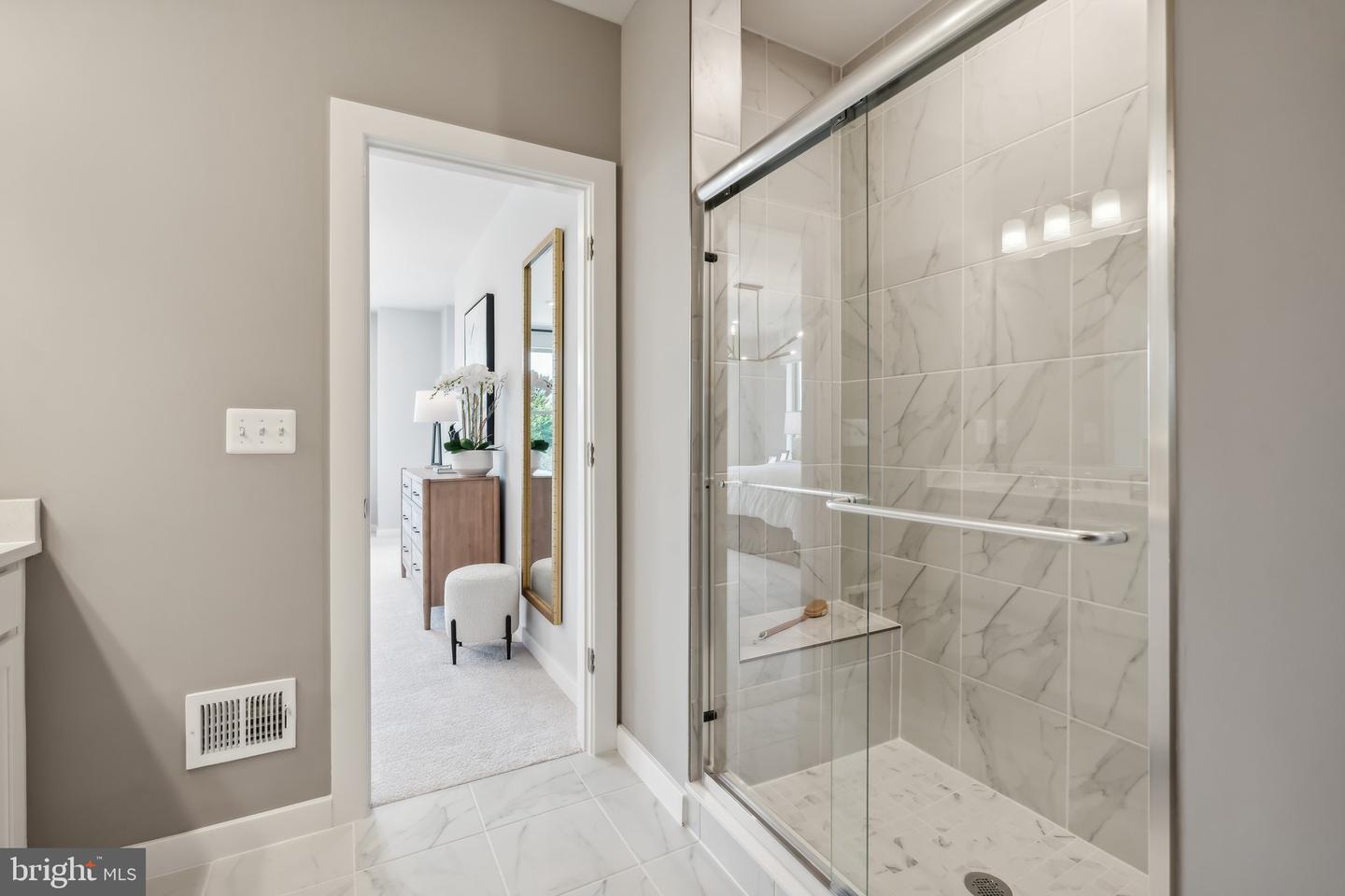 2163 GLACIER RD, HERNDON, Virginia 20170, 2 Bedrooms Bedrooms, ,2 BathroomsBathrooms,Residential,For sale,2163 GLACIER RD,VAFX2258990 MLS # VAFX2258990